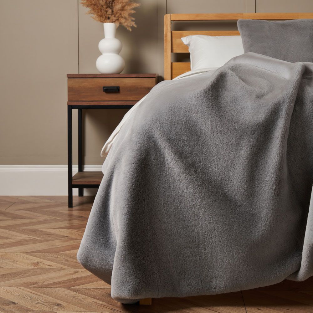 Faux Fur Throw with Velvet Backing, Grey